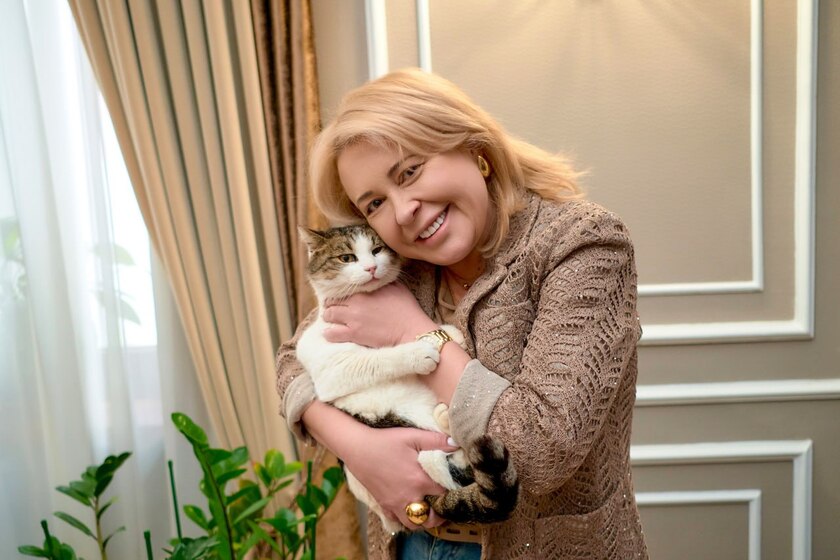 Мэр Ялты хочет забрать себе спасенную кошку Мусю, которую выбросил в море неадекватный турист