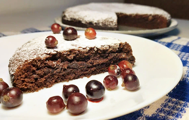 Шведский шоколадный торт «Кладкака»