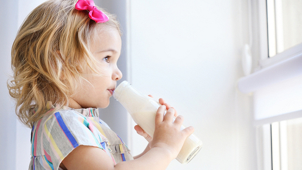 Вводим кисломолочку ребёнку: правда и мифы