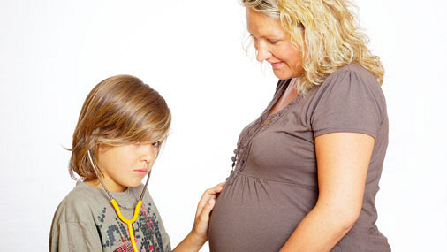Денежные выплаты по беременности, родам и уходу за ребенком до 1,5 лет