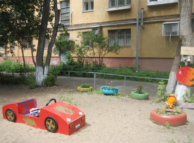 Как организовать строительство детской площадки в вашем дворе