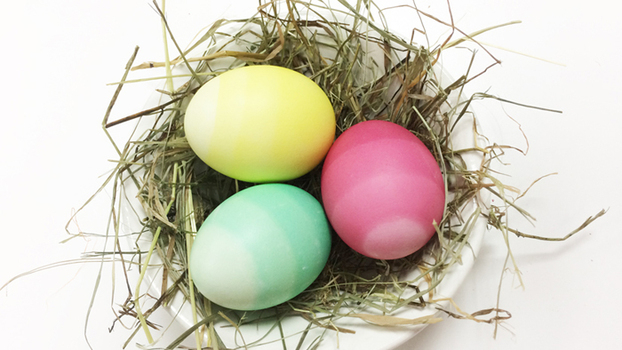 5 необычных способов покраски яиц на Пасху