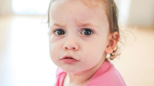 Ребенок 1 года плачет матерью thumbnail