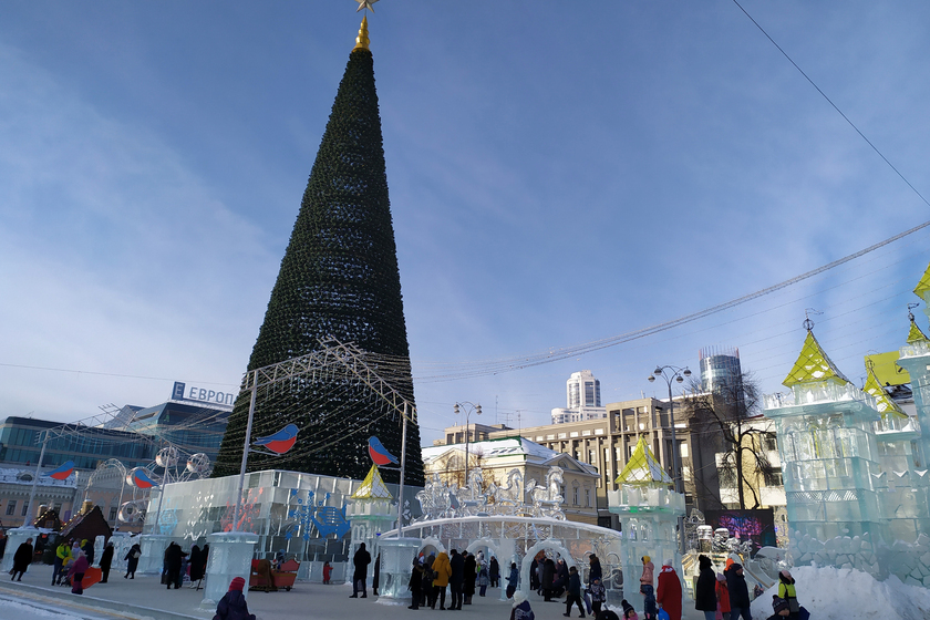 В ледовом городке Екатеринбурга впервые за много лет установят живую ель