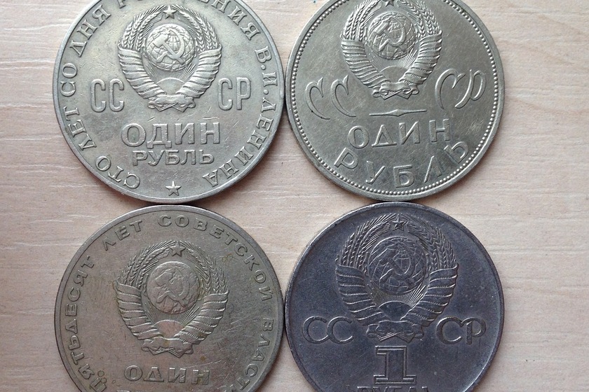 Ростовские хирурги спасли мужчину, который в детстве проглотил 26 монет