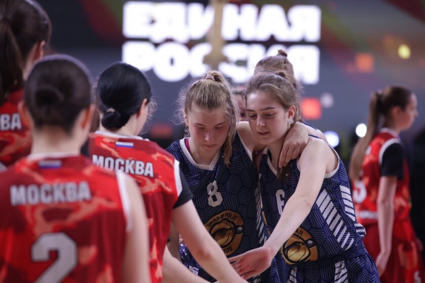 Юные баскетболистки из Екатеринбурга выиграли российский чемпионат